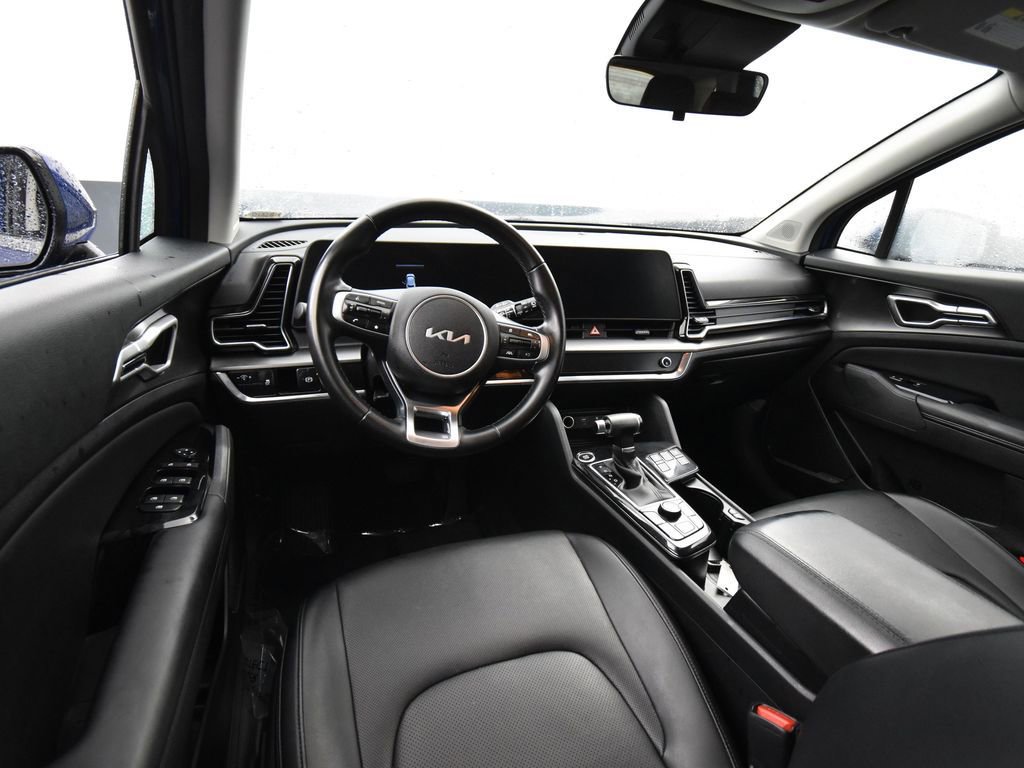 Certified 2023 Kia Sportage EX image 11