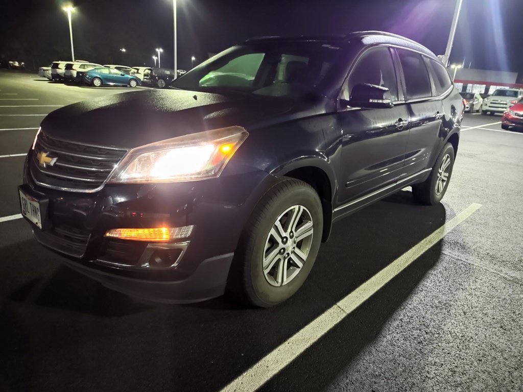 Used 2017 Chevrolet Traverse LT AWD/4WD image 6