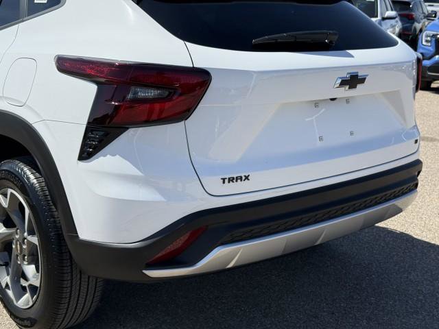 New 2026 Chevrolet Trax LT w/ LT Convenience Package image 15