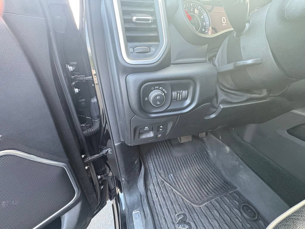 Used 2020 RAM 1500 Laramie AWD/4WD image 13