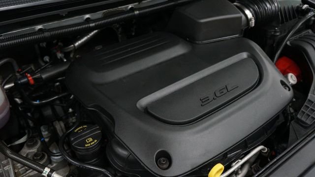 Used 2024 Chrysler Pacifica Touring-L image 67