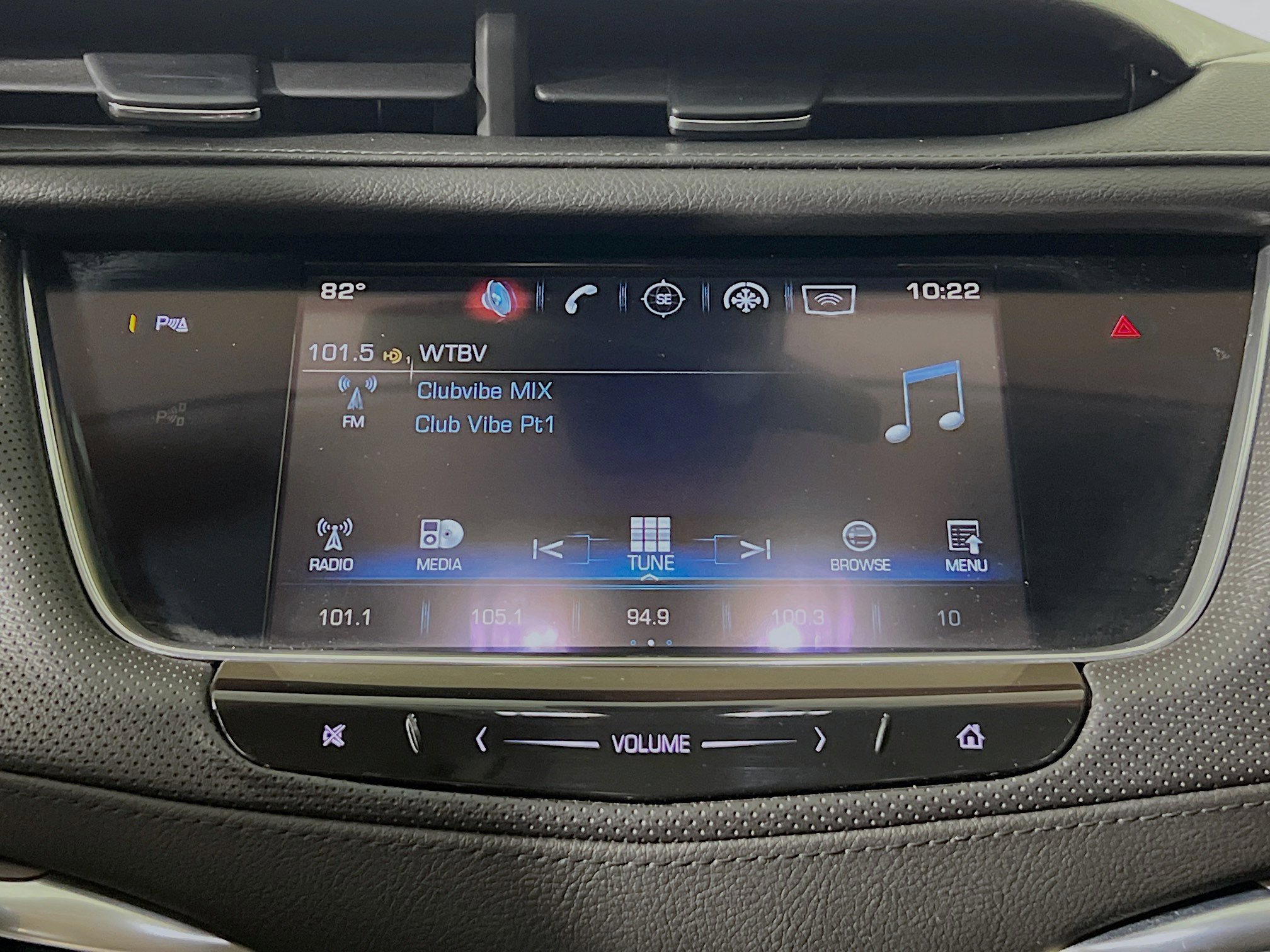 Used 2017 Cadillac XT5 Luxury w/ Driver Awareness Package AWD/4WD image 27