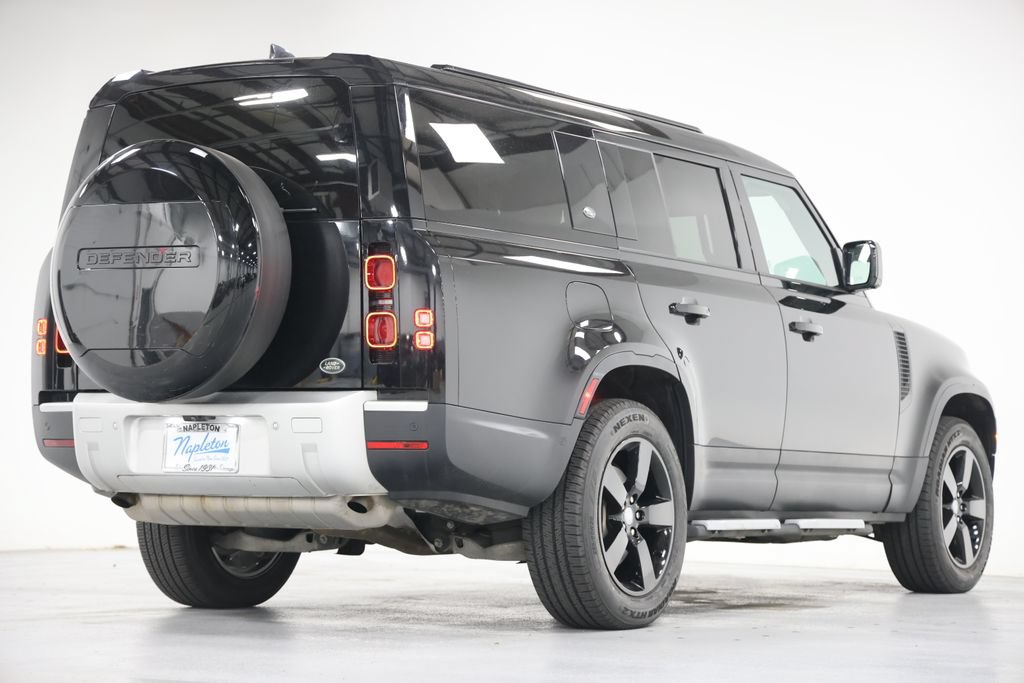 Used 2023 Land Rover Defender 130 SE AWD/4WD image 16