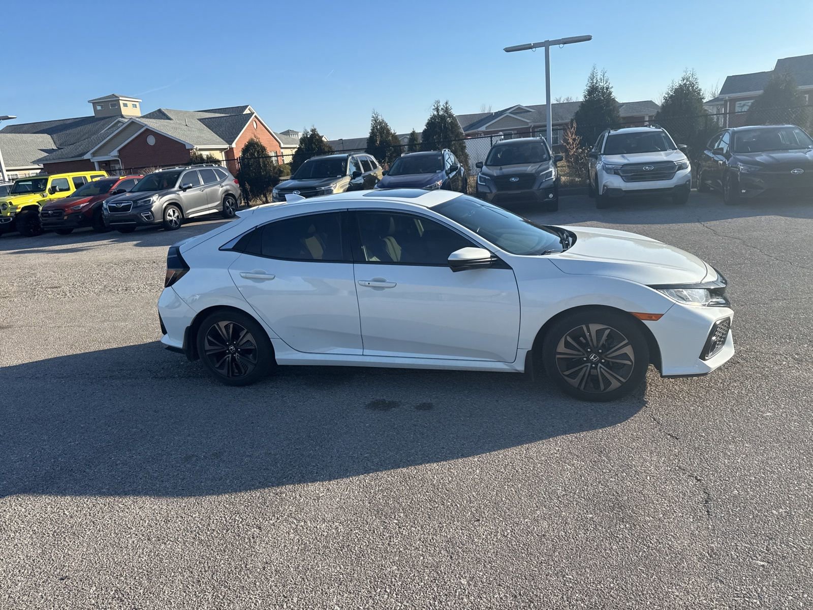 Used 2018 Honda Civic EX-L image 8
