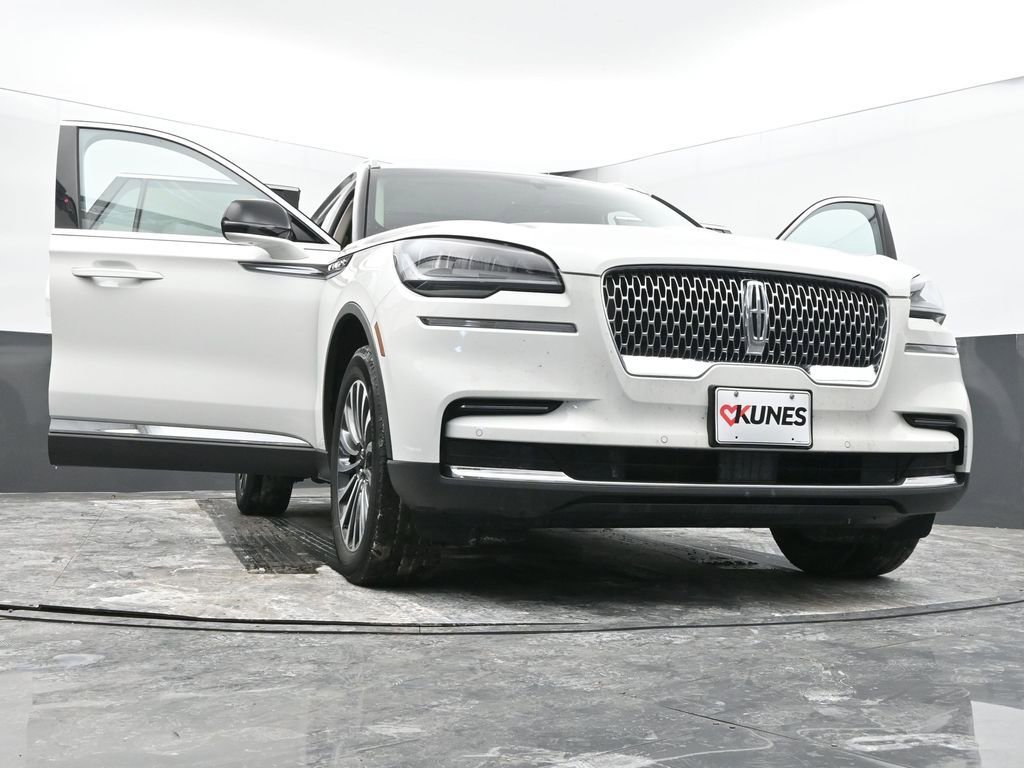 Used 2023 Lincoln Aviator AWD w/ Premium Package image 71