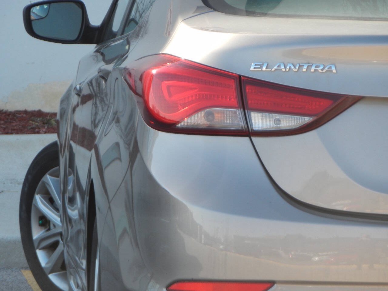Used 2014 Hyundai Elantra SE w/ Option Group 02