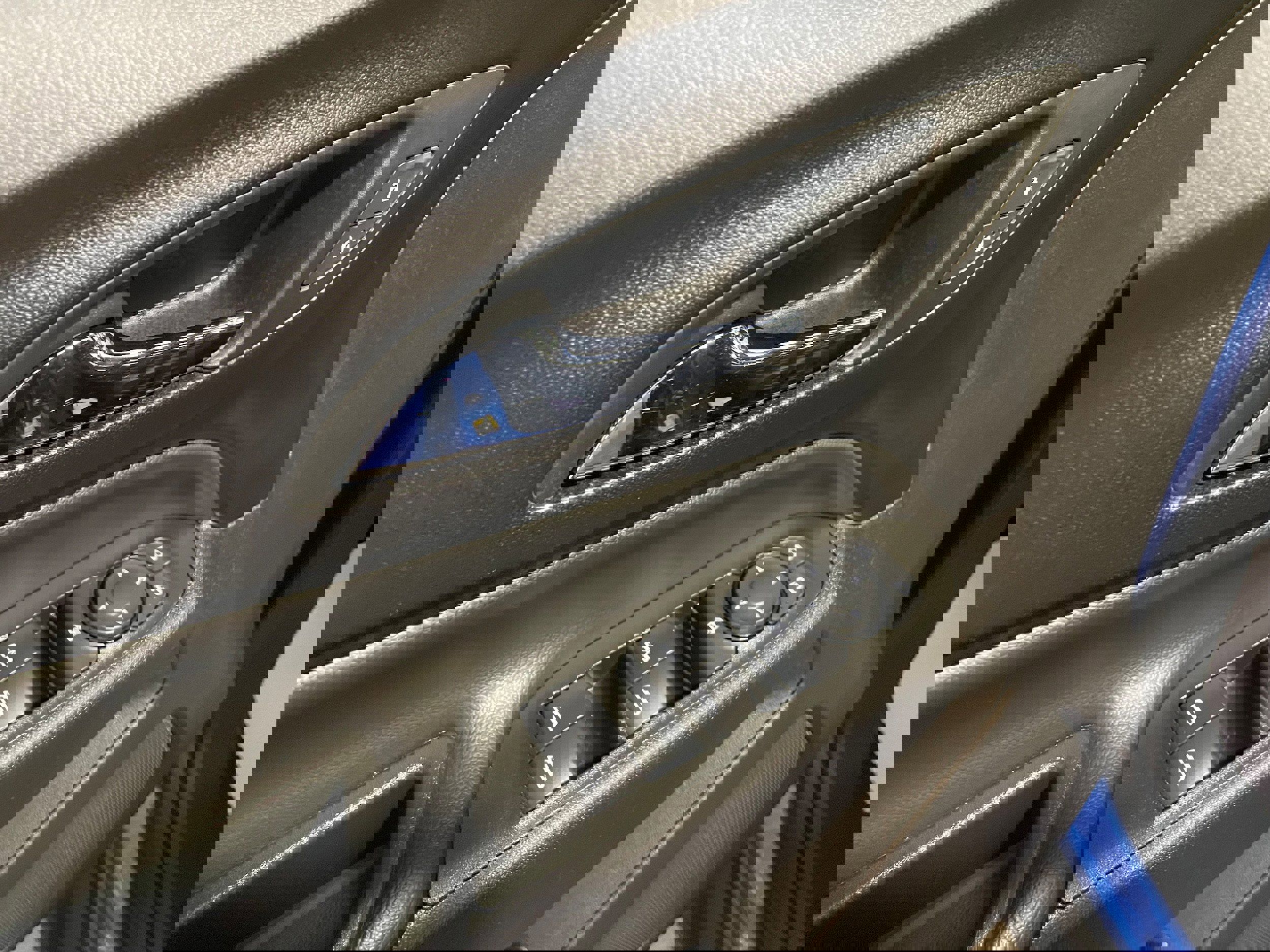 Used 2024 Chevrolet Equinox LT image 11