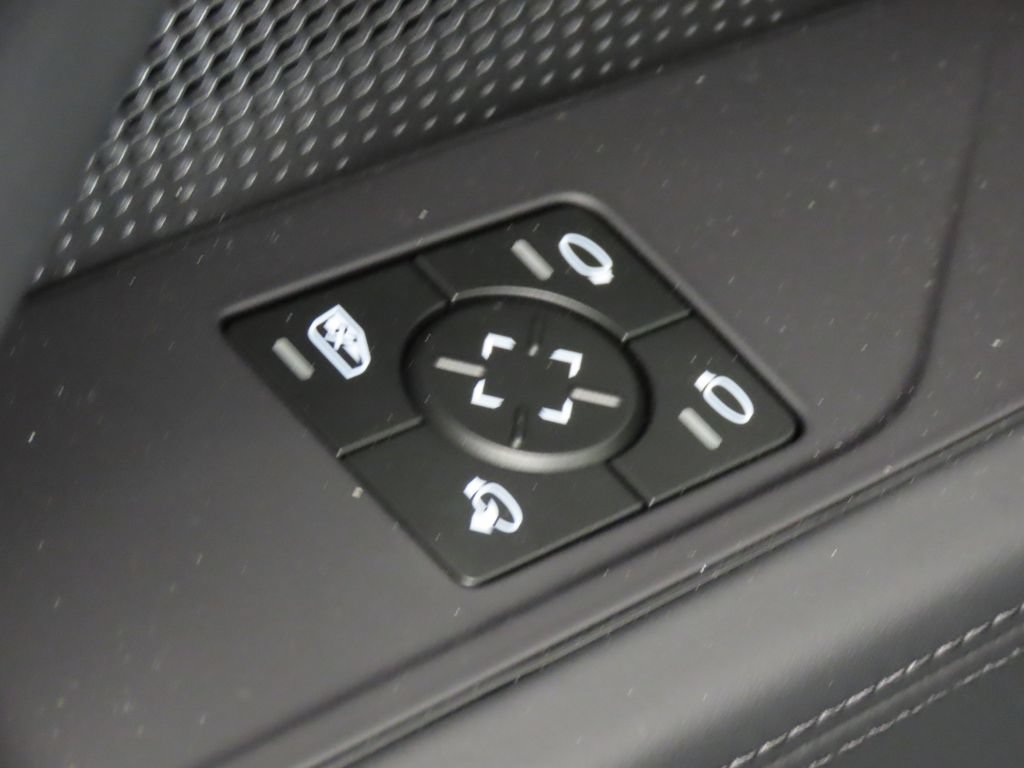 New 2026 Porsche Cayenne Turbo AWD/4WD image 40