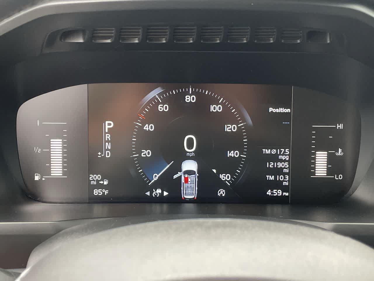 Used 2018 Volvo XC90 T5 Momentum w/ Convenience Package FWD image 27