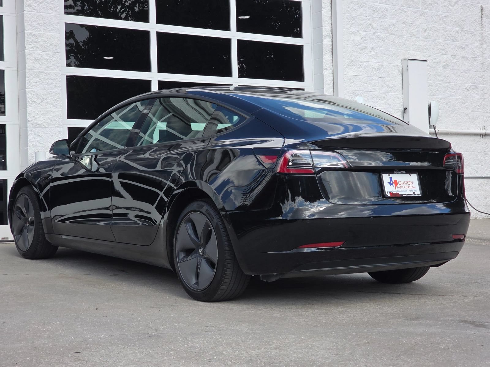 Used 2018 Tesla Model 3 Mid Range RWD image 5