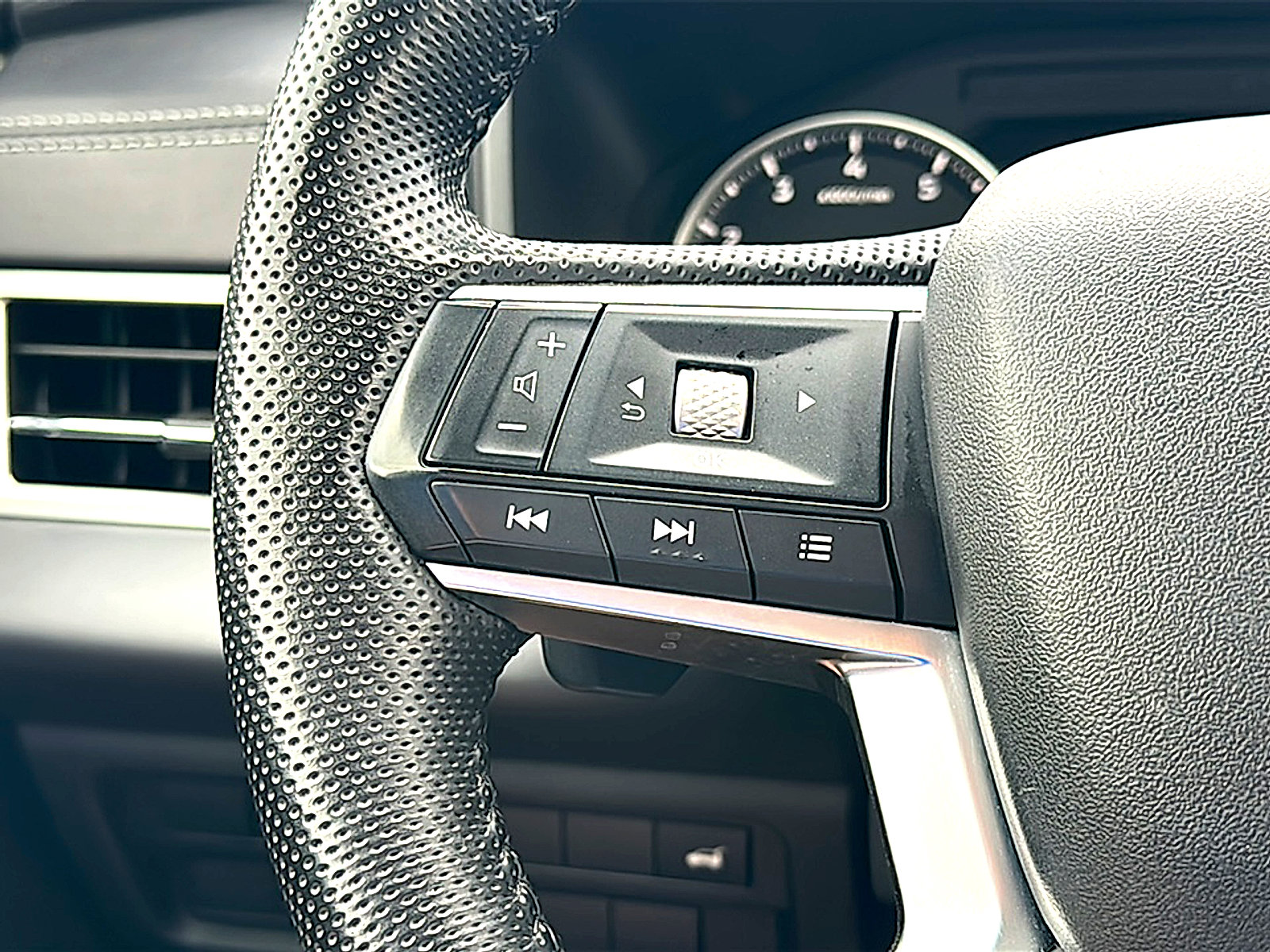 Used 2023 Mitsubishi Outlander SE FWD image 29