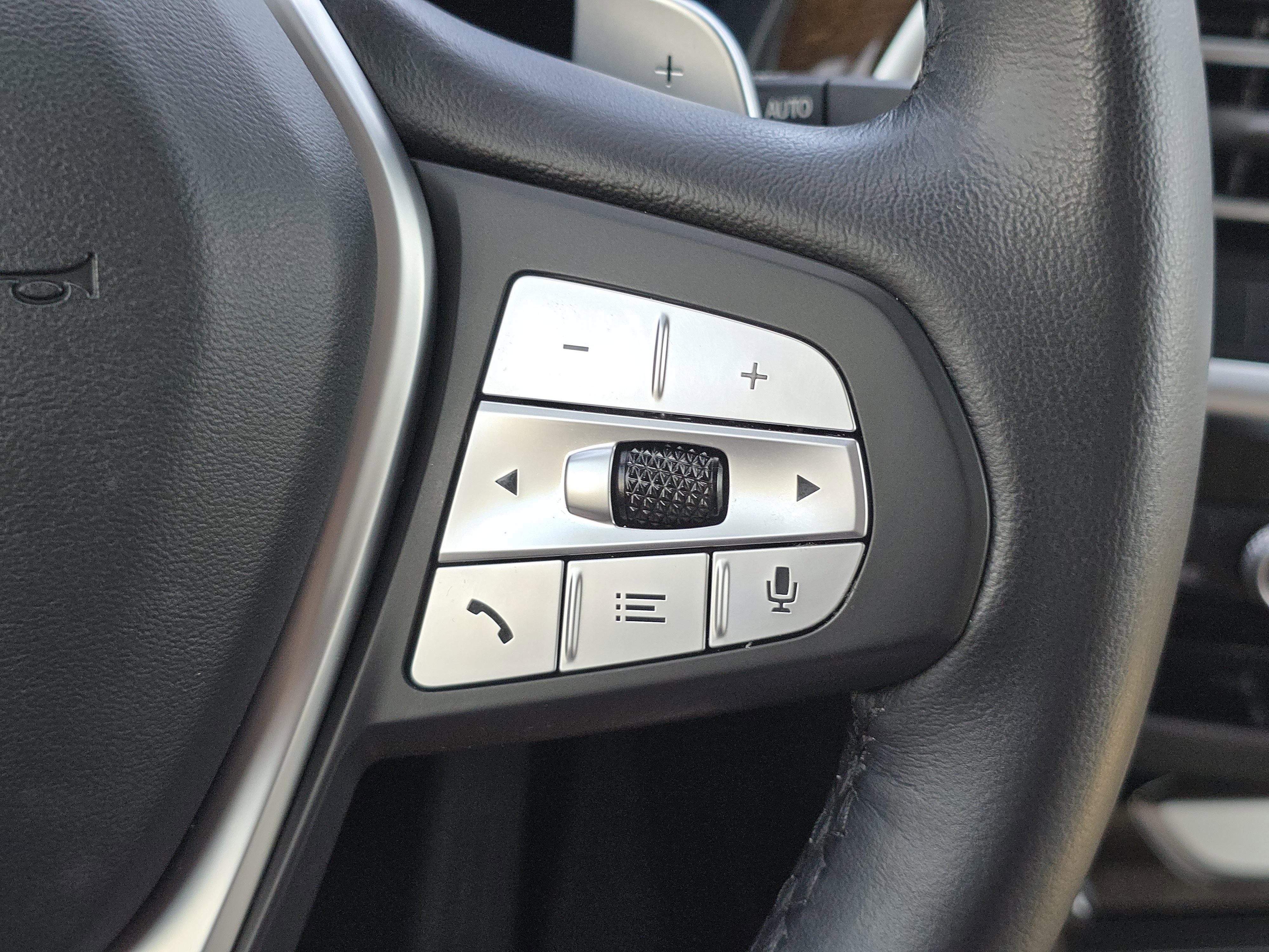 Used 2023 BMW X3 xDrive30i w/ Convenience Package image 16