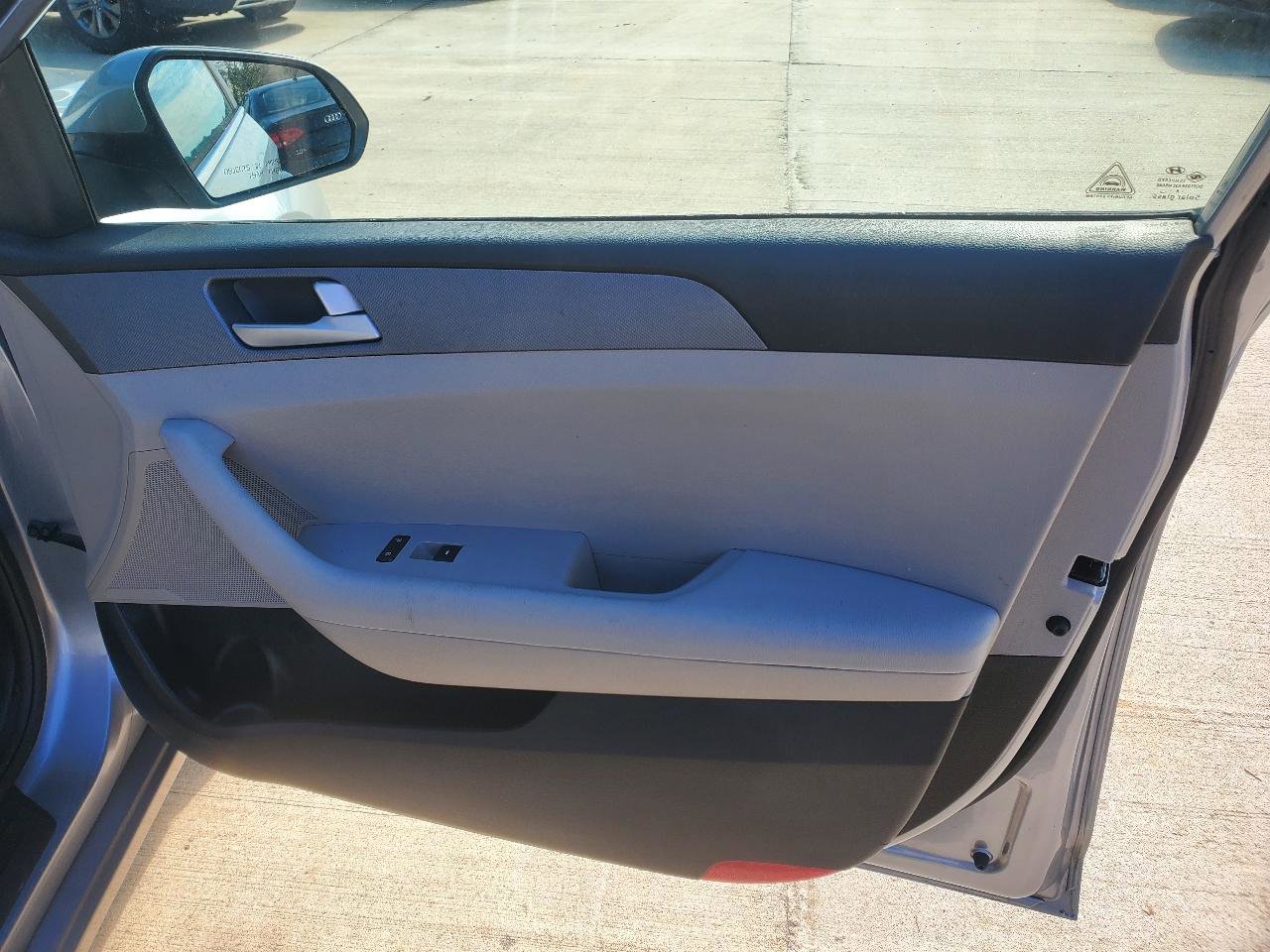 Used 2017 Hyundai Sonata SE image 6