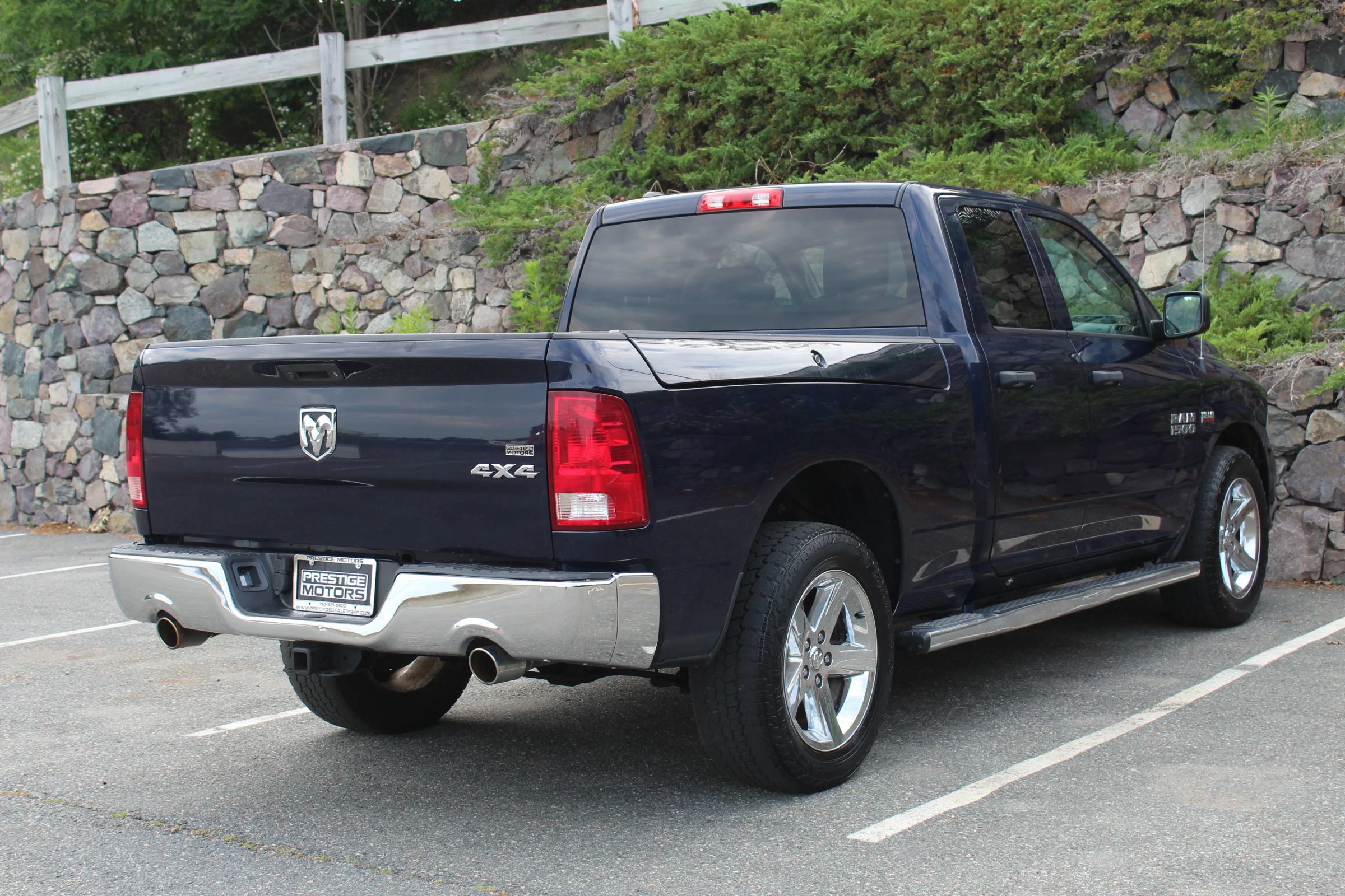 Used 2015 RAM 1500 Express AWD/4WD image 9