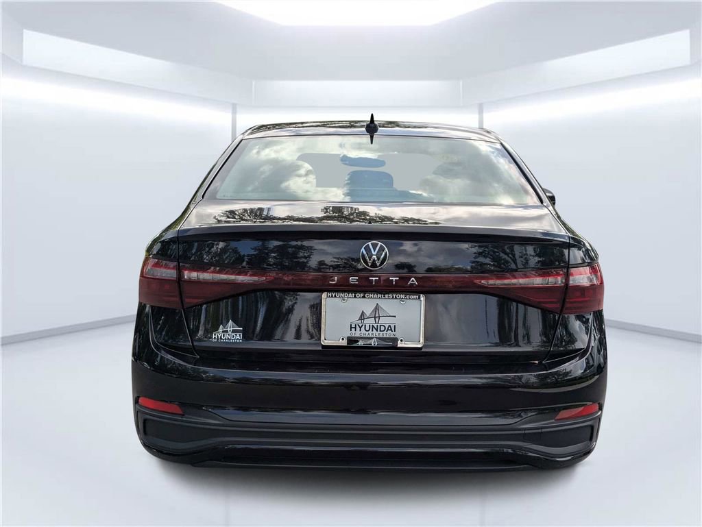 Used 2025 Volkswagen Jetta S FWD image 4