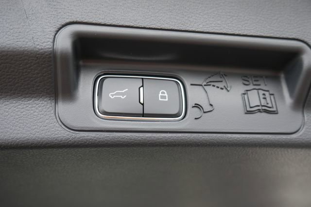 New 2026 Ford Explorer Active w/ Active Comfort Package AWD/4WD image 12