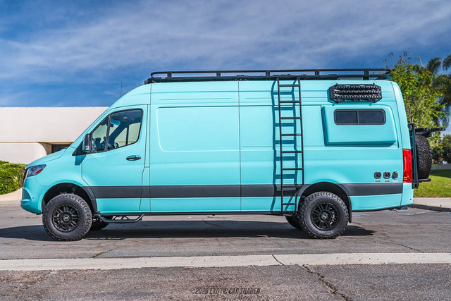 Used 2024 Mercedes-Benz Sprinter 2500 image 3