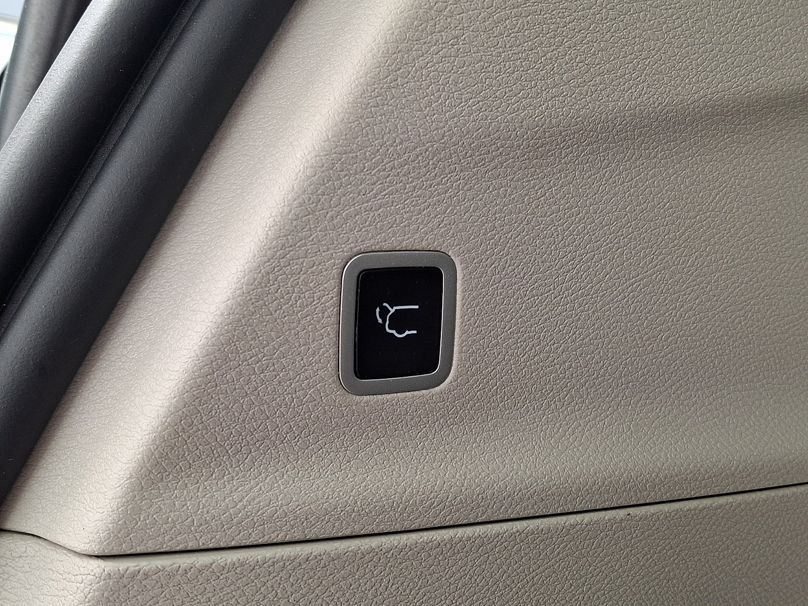 Used 2024 Chrysler Pacifica Touring-L FWD image 33
