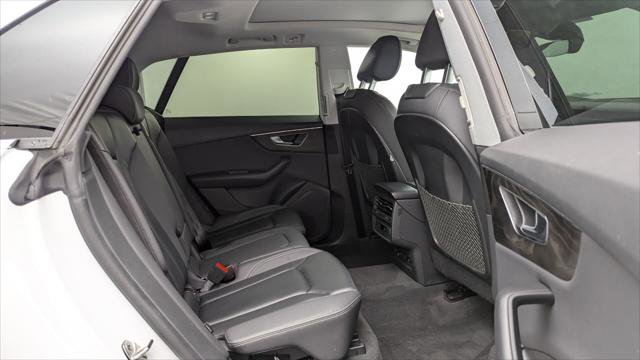 Used 2022 Audi Q8 Premium w/ Convenience Package image 19
