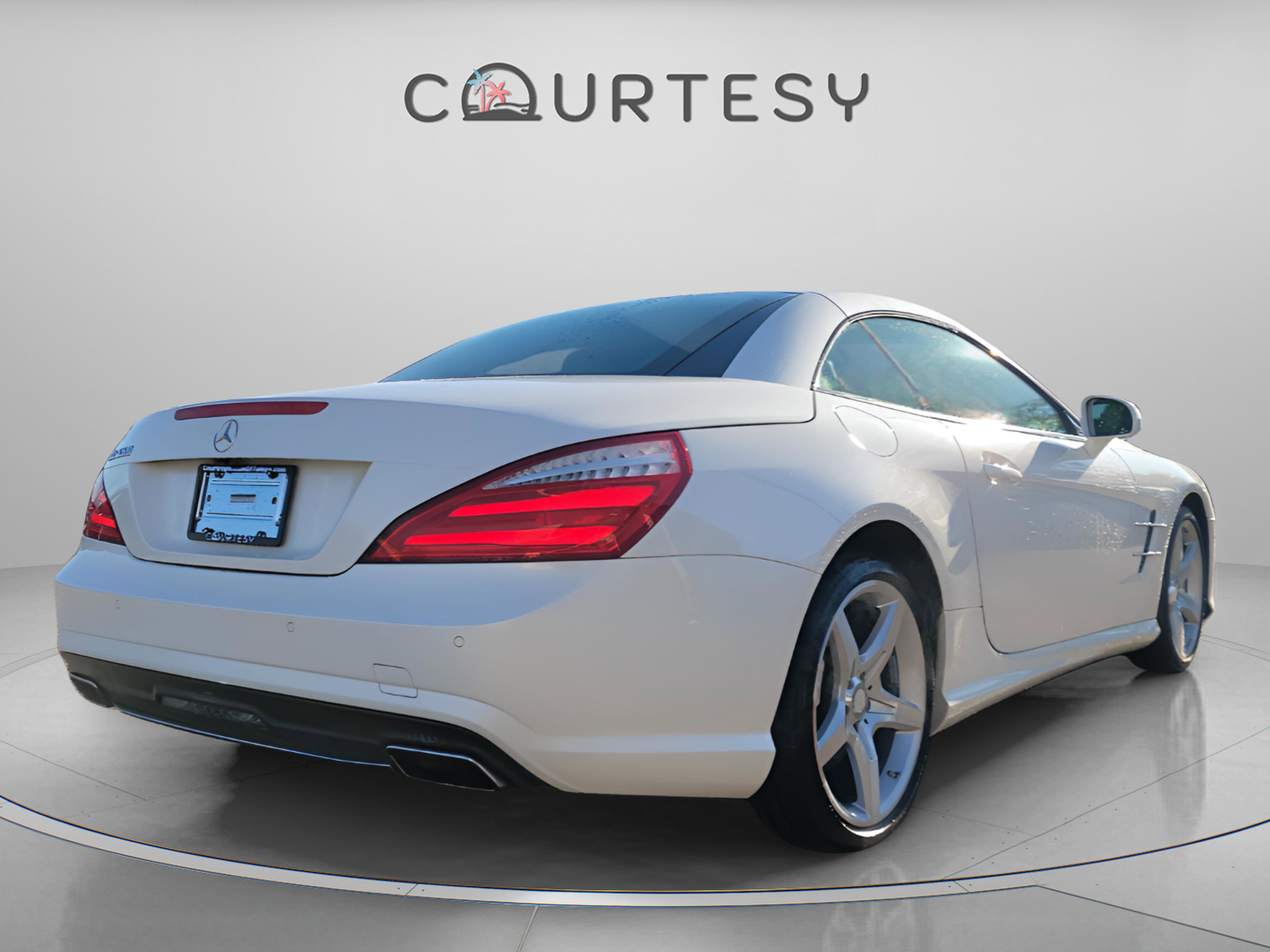 Used 2014 Mercedes-Benz SL 550 w/ Sport Wheel Package image 5