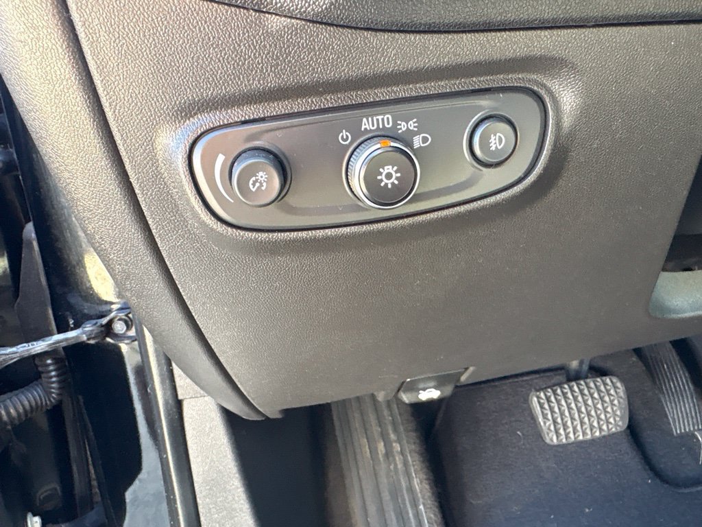 Used 2020 Chevrolet Equinox LT AWD/4WD image 24
