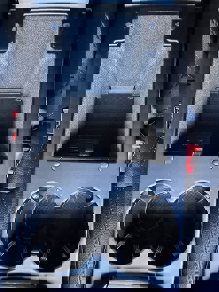 Used 2021 Porsche Macan image 40