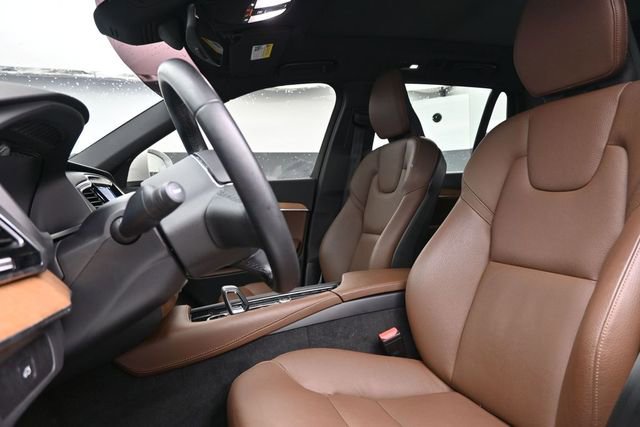 Used 2024 Volvo XC90 B6 Plus w/ Protection Package Premier AWD/4WD image 10