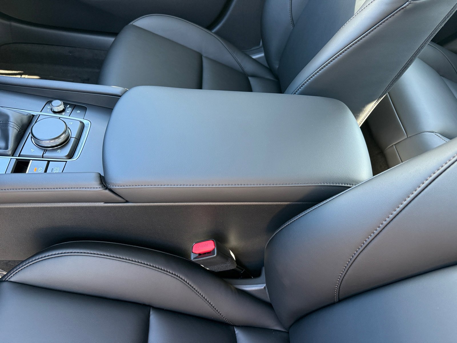 New 2026 MAZDA MAZDA3 2.5 S Sedan w/ Preferred Pkg image 14