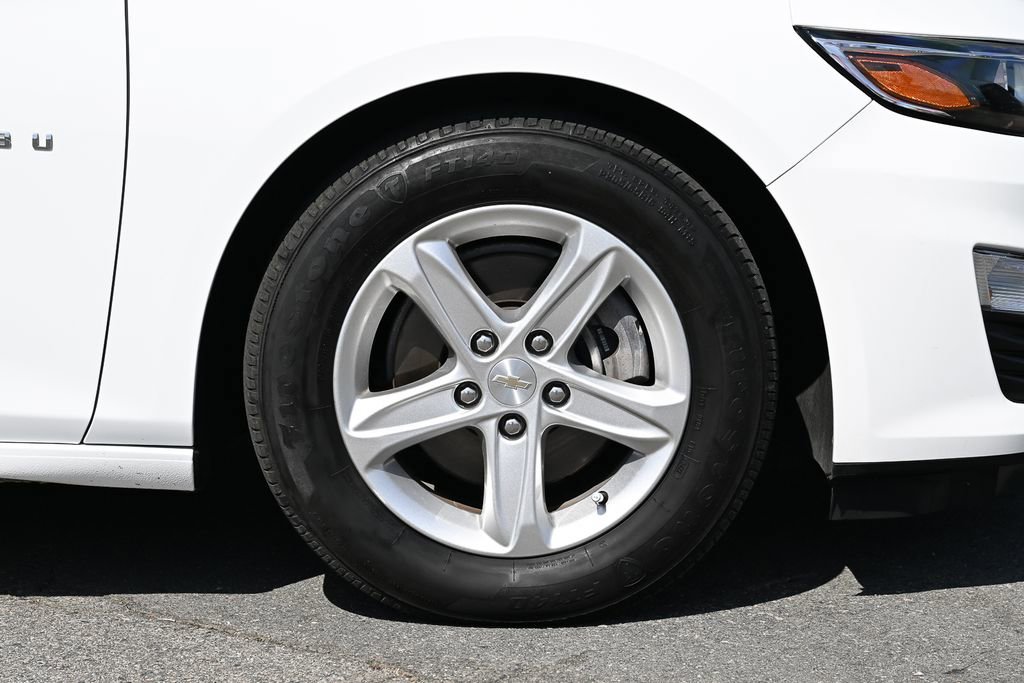 Used 2023 Chevrolet Malibu LS FWD image 12