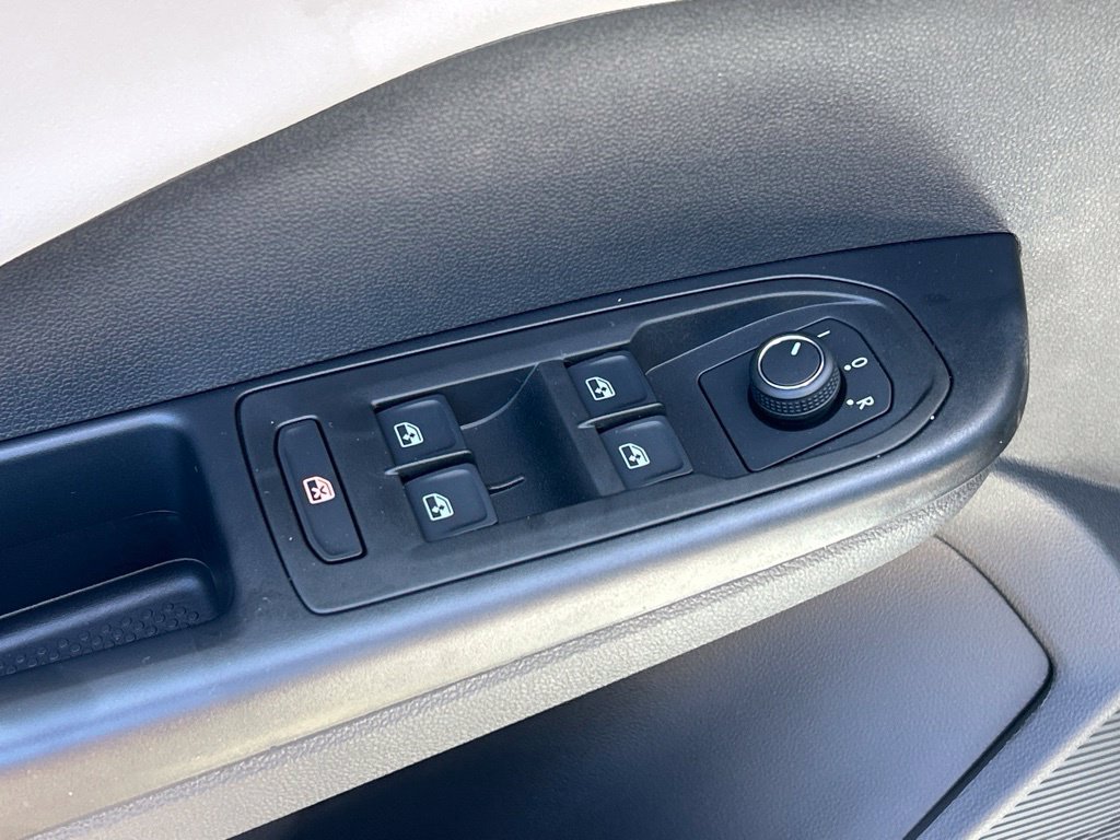 New 2026 Volkswagen Taos S FWD image 18