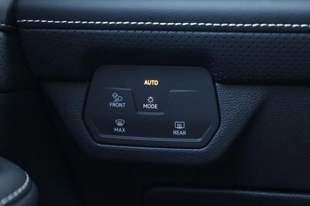 New 2026 Volkswagen Atlas SEL Premium R-Line image 24