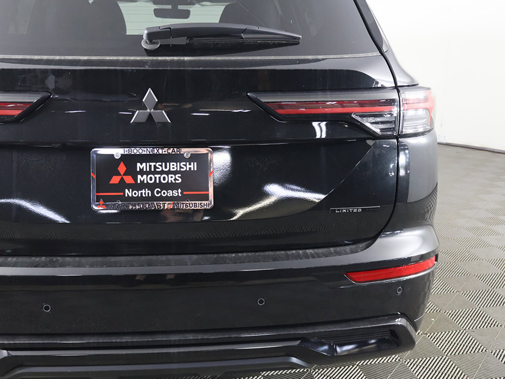 New 2026 Mitsubishi Outlander LE FWD image 16