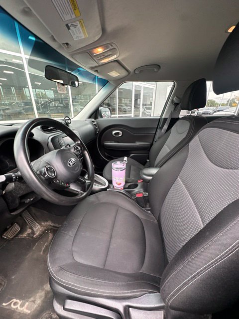 Used 2017 Kia Soul + FWD image 24