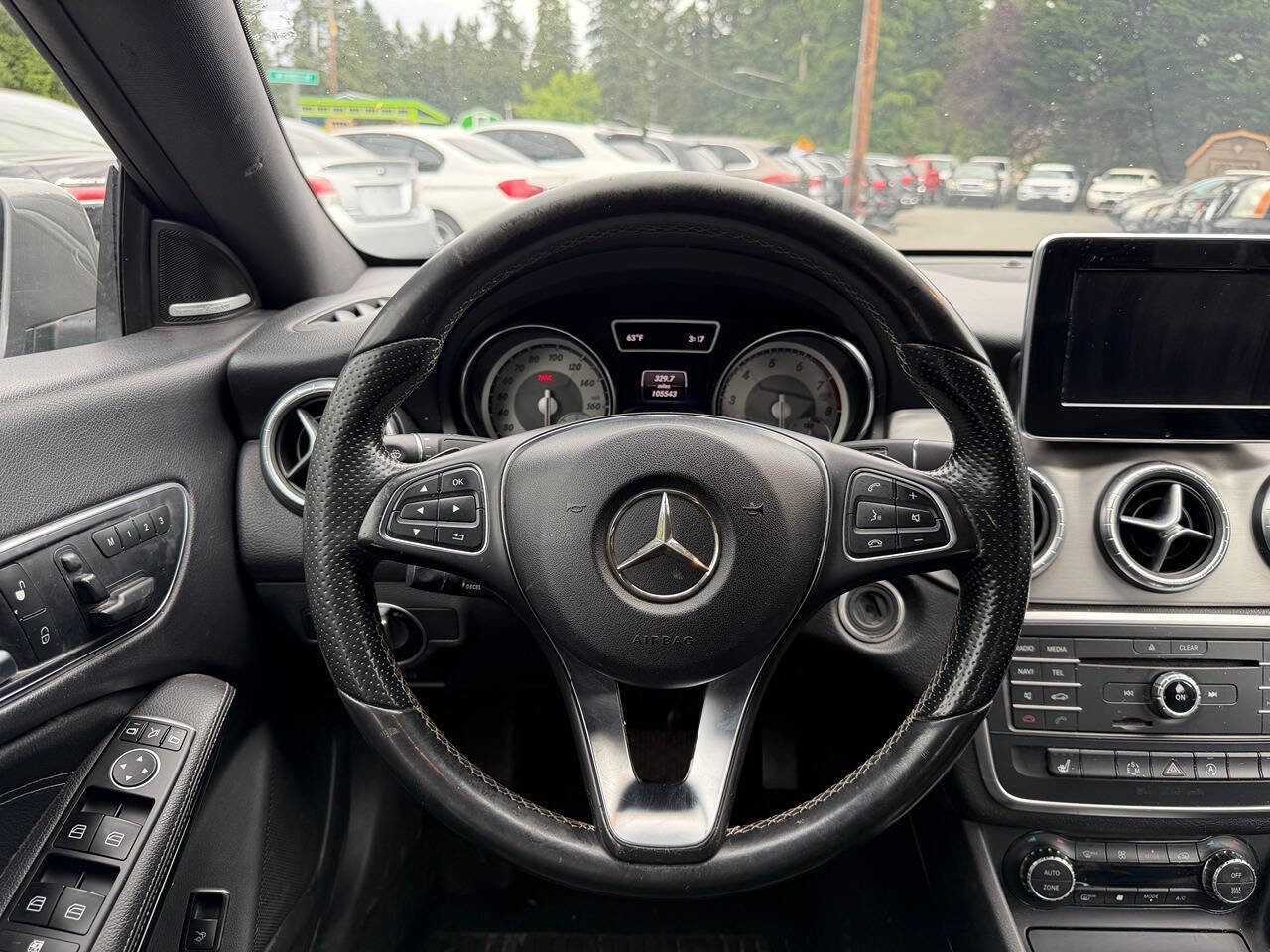 Used 2015 Mercedes-Benz CLA 250 4MATIC image 17