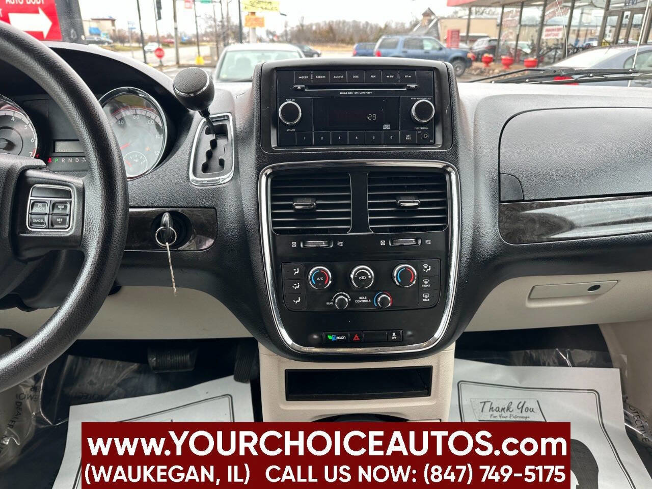 Used 2012 Dodge Grand Caravan SE image 27