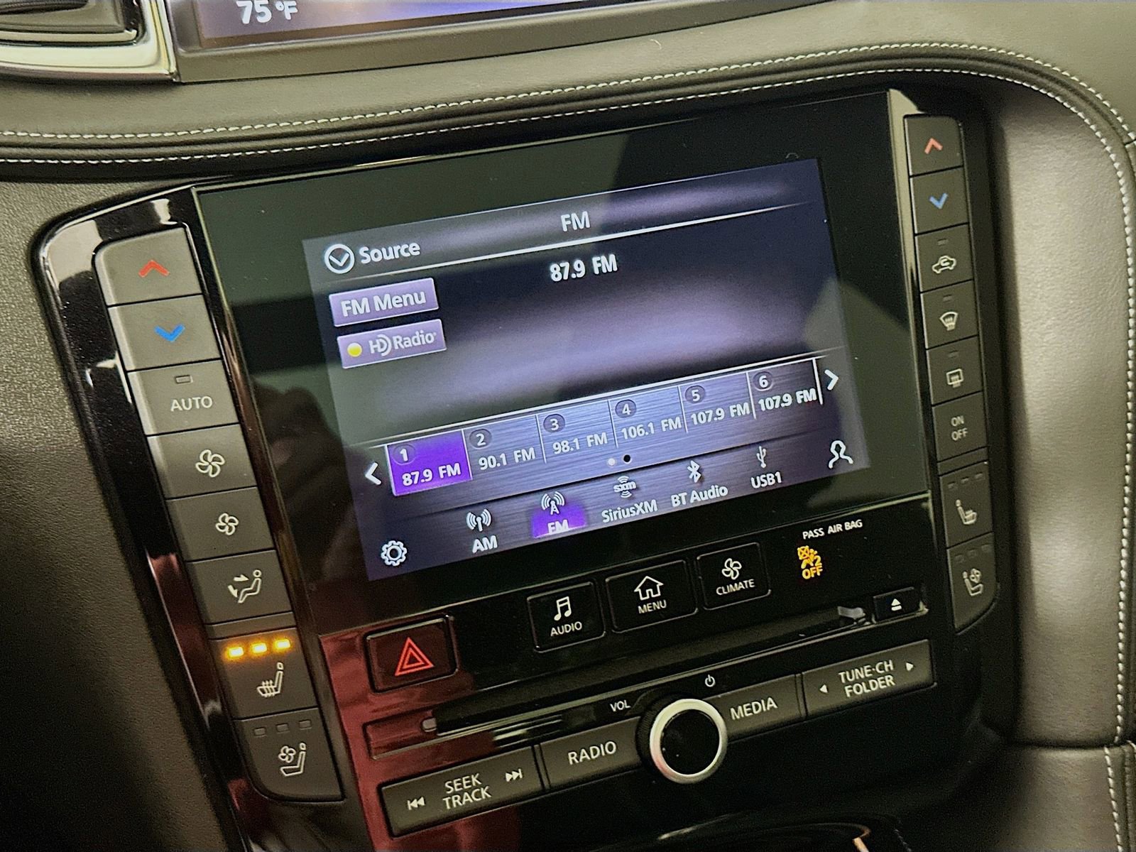 Used 2023 INFINITI QX50 Sport image 16