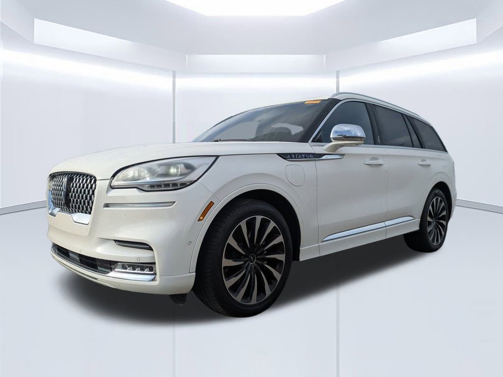 Used 2022 Lincoln Aviator Black Label Grand Touring w/ Class IV Trailer Tow Package image 7