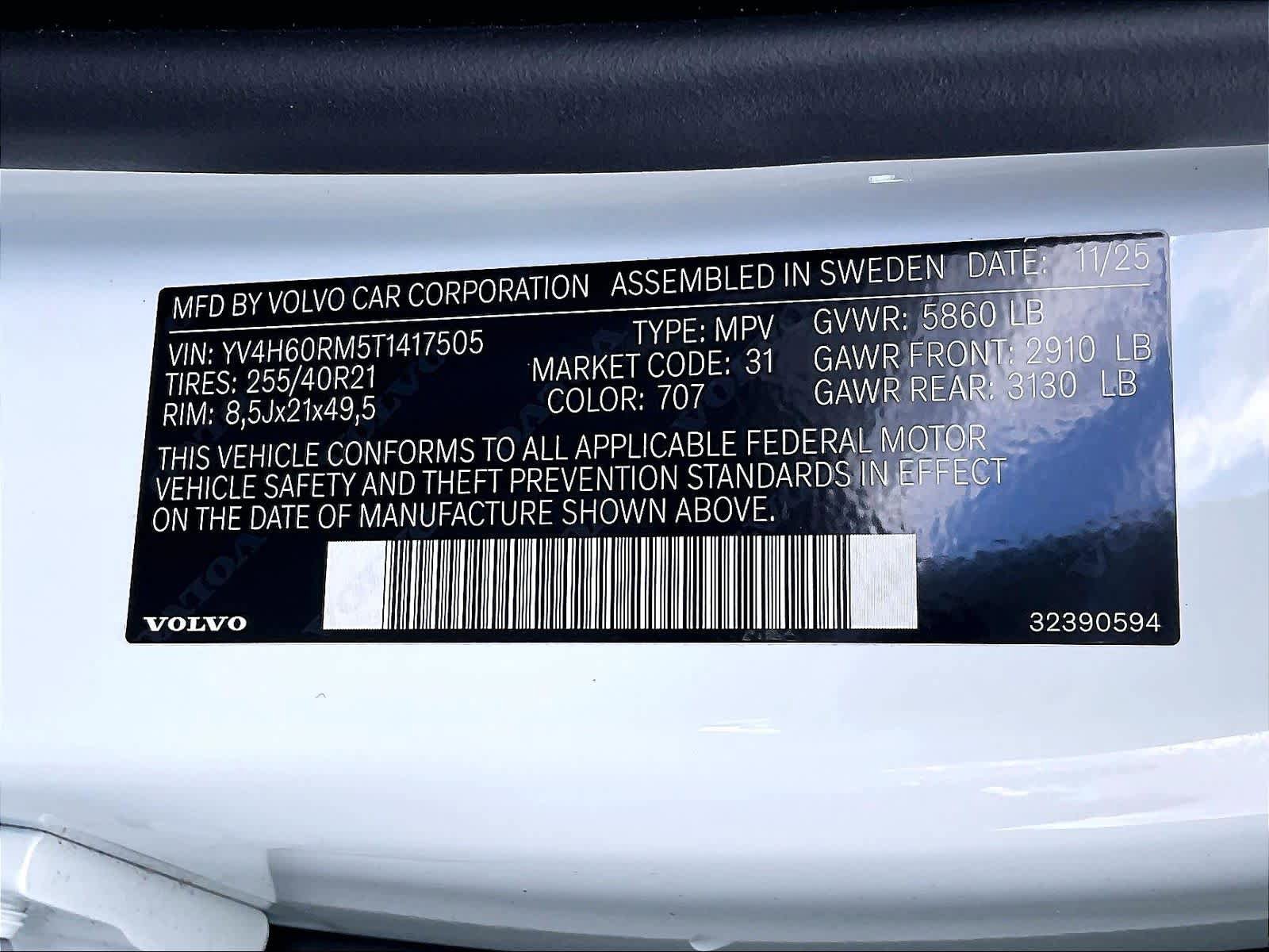 New 2026 Volvo XC60 T8 Ultra w/ Climate Package AWD/4WD image 35