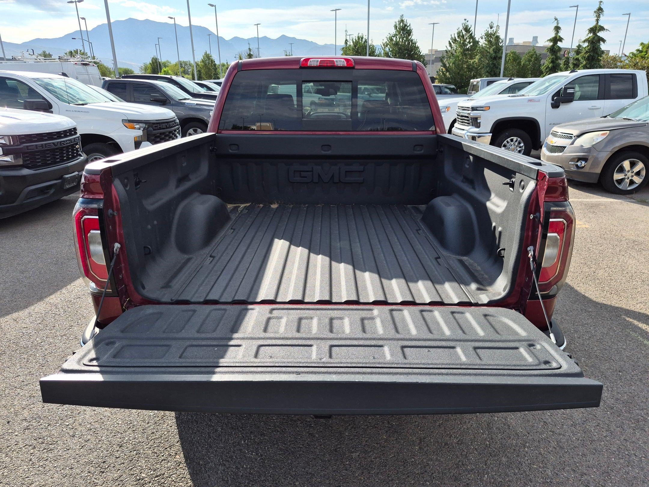 Used 2016 GMC Sierra 1500 SLT AWD/4WD image 28