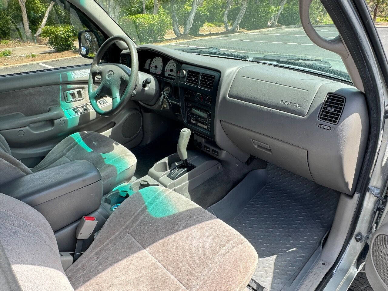 Used 2001 Toyota Tacoma PreRunner RWD image 15