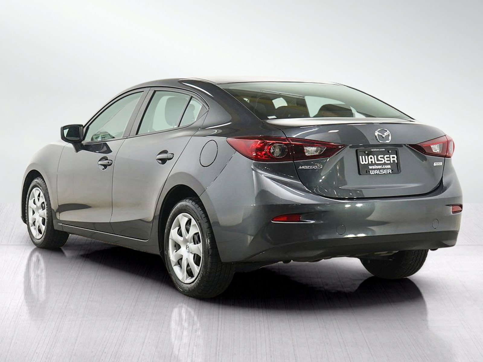 Used 2015 MAZDA MAZDA3 i Sport FWD image 3