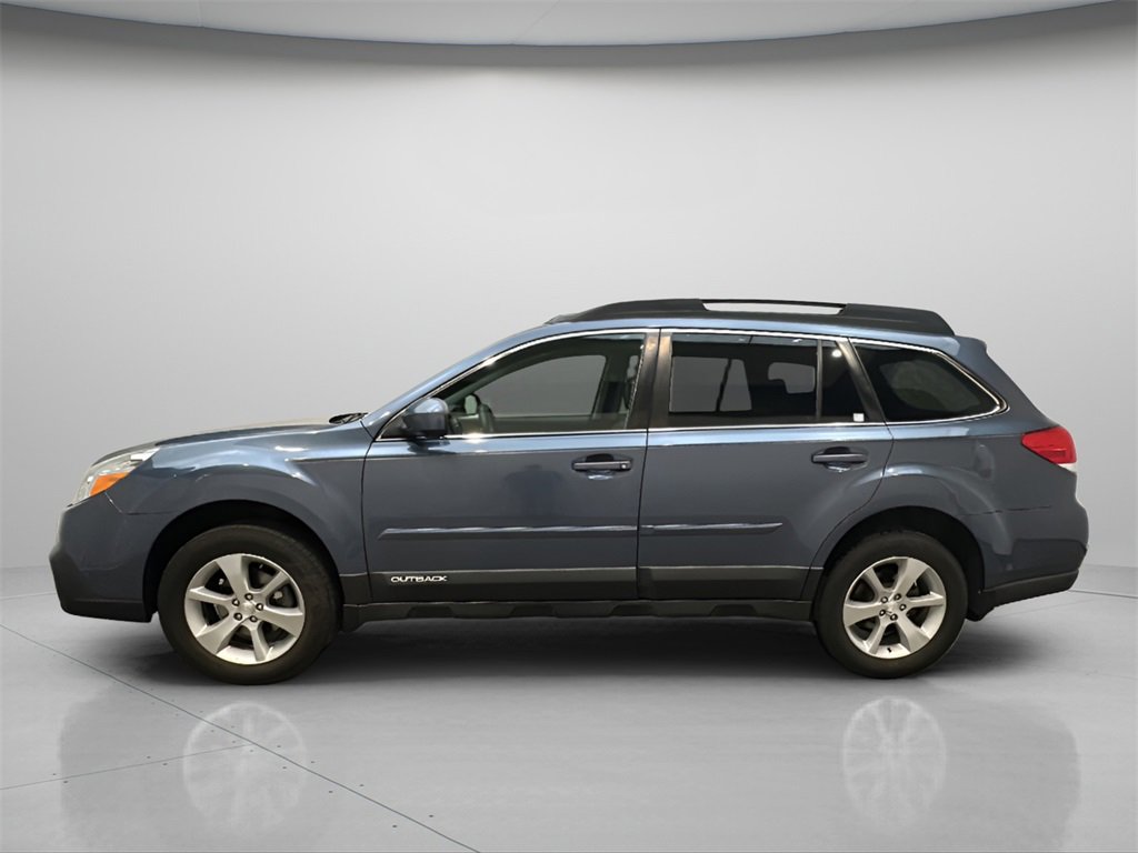 Used 2013 Subaru Outback 2.5i Limited w/ Moonroof Pkg image 2
