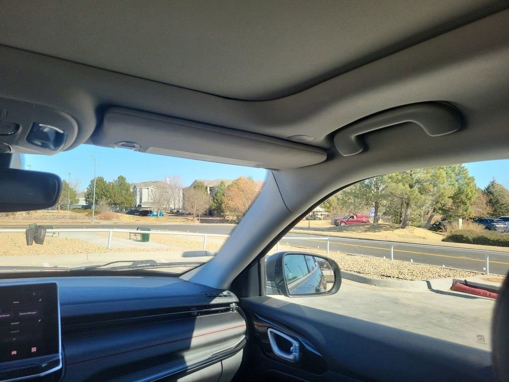 Used 2022 Jeep Compass Trailhawk w/ Sun and Sound Group image 12