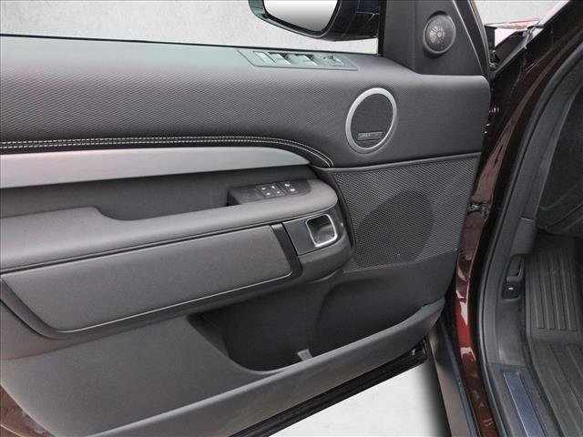 New 2026 Land Rover Discovery Limited Edition AWD/4WD image 9