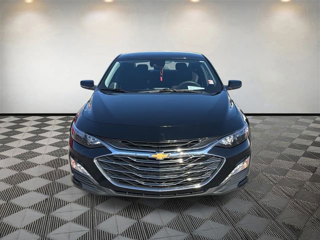 Used 2024 Chevrolet Malibu LT image 2
