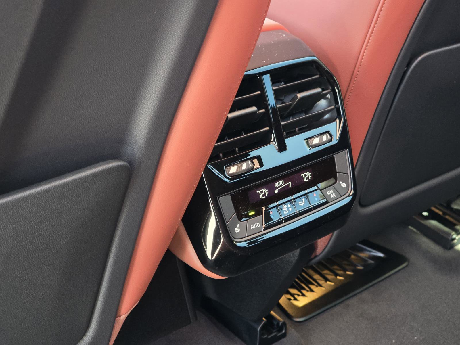 New 2026 BMW iX xDrive60 w/ Executive Package image 12