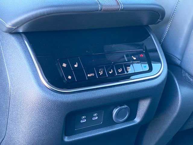 New 2026 Nissan Armada Platinum Reserve image 12