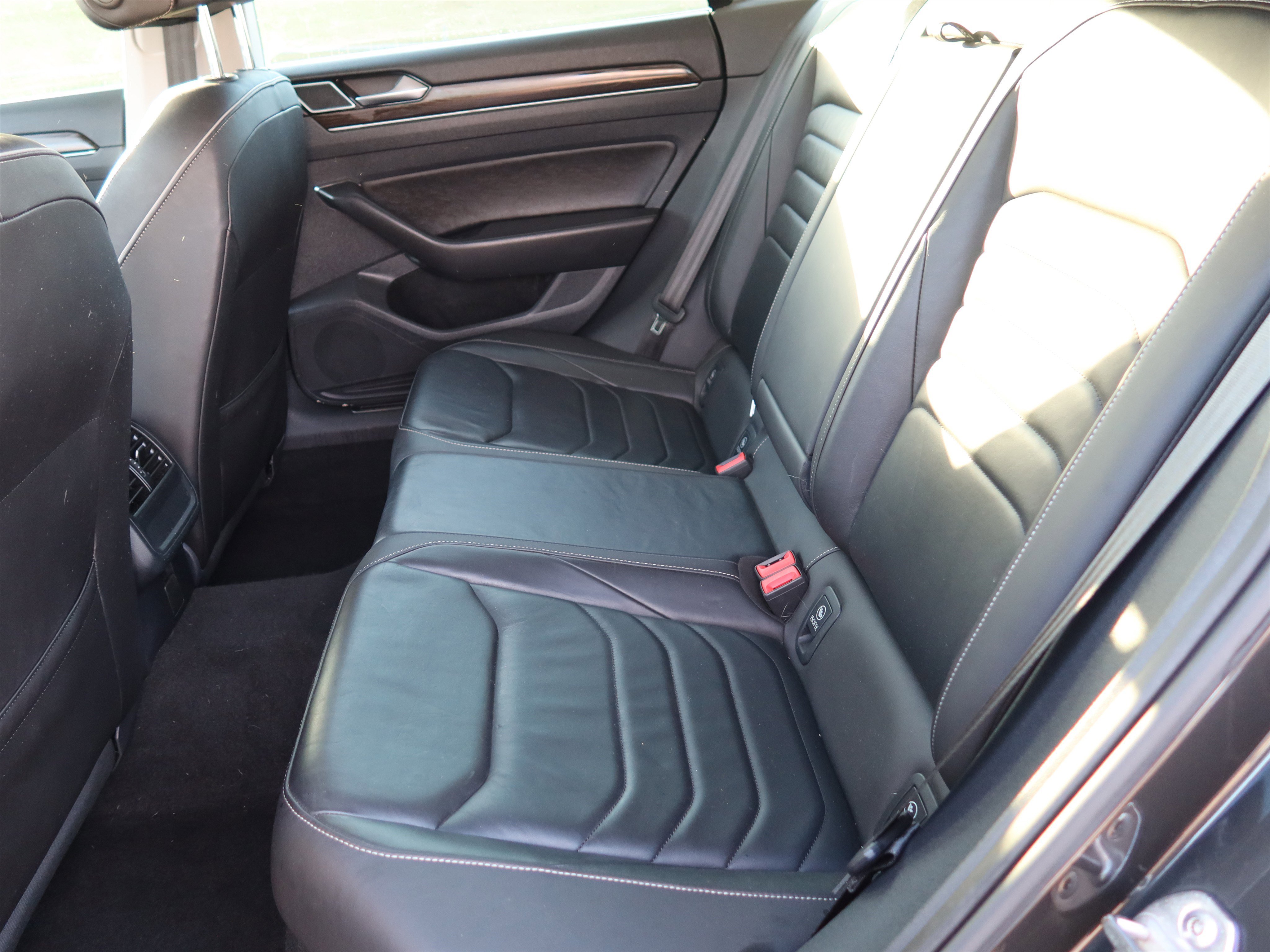 Used 2020 Volkswagen Arteon SEL image 16