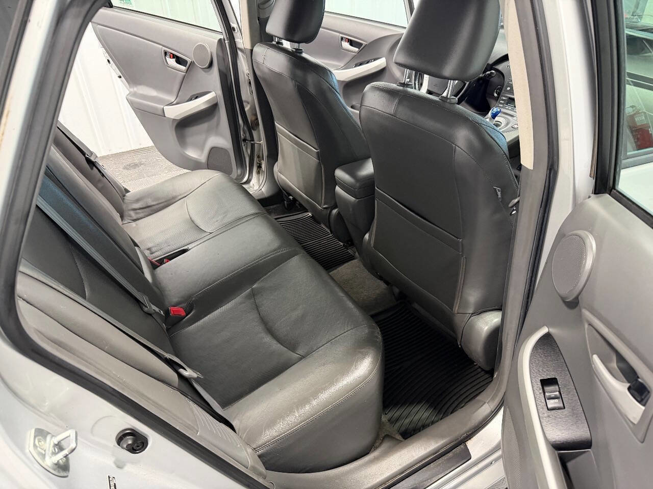 Used 2010 Toyota Prius Five image 11