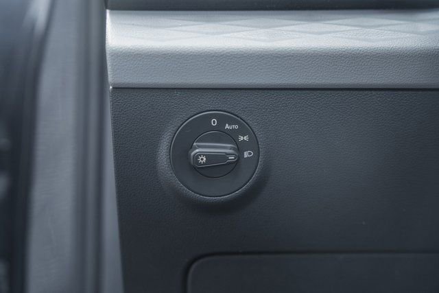 Used 2024 Volkswagen Taos S w/ MDO Package image 39